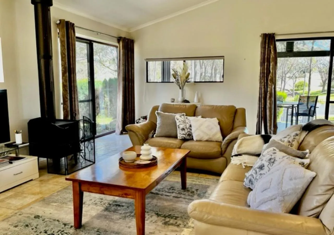 Granite Gardens Cottages & Lake Retreat Stanthorpe 4*,