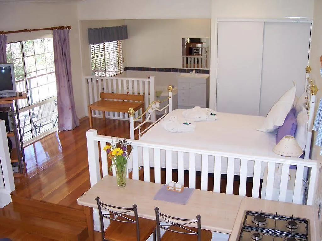 Granite Gardens Cottages & Lake Retreat Stanthorpe